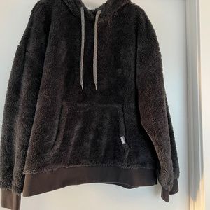 UGG Loyra Sherpa Hoodie - Black - Size 3XL